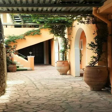 Arianna Paleokastritsa