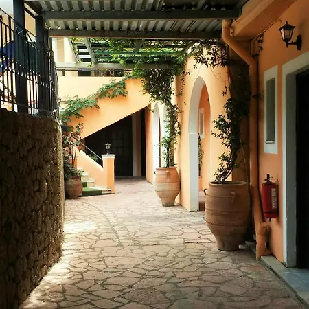 Arianna Paleokastritsa