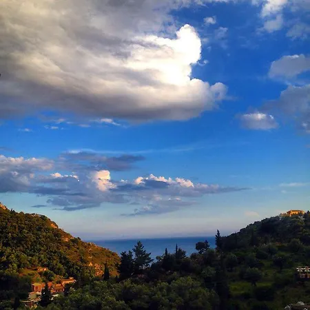 Arianna * Paleokastritsa